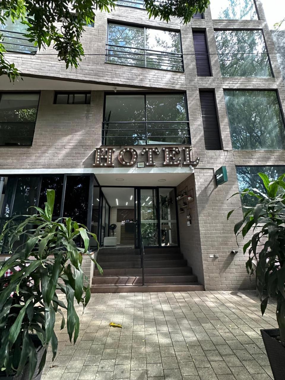 Zona 3* Medellín