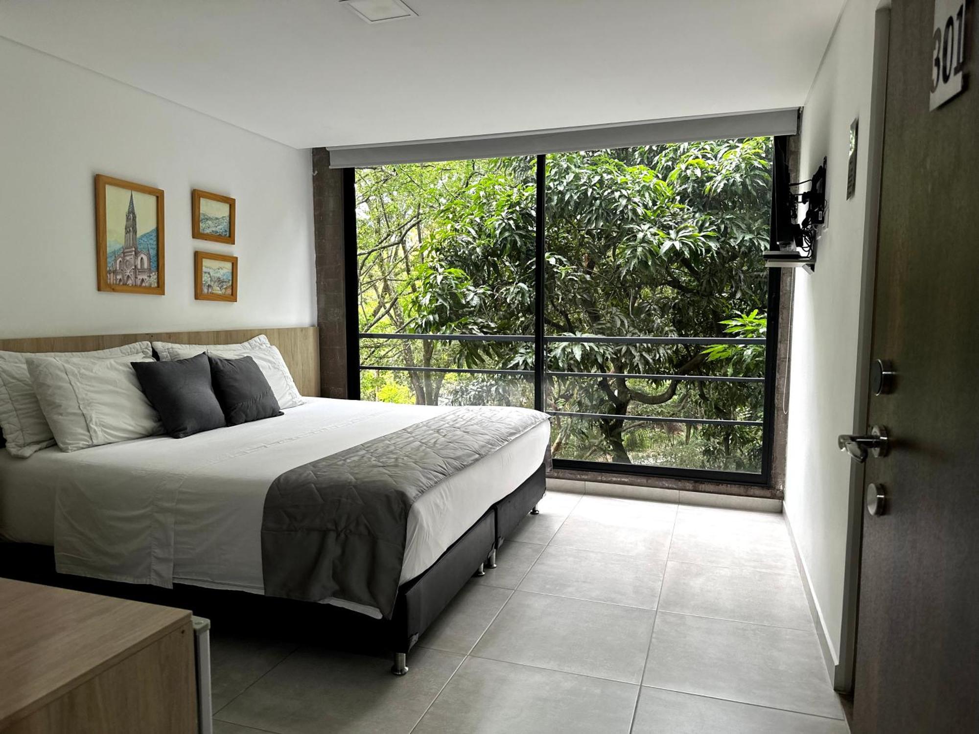 Zona 3* Medellín
