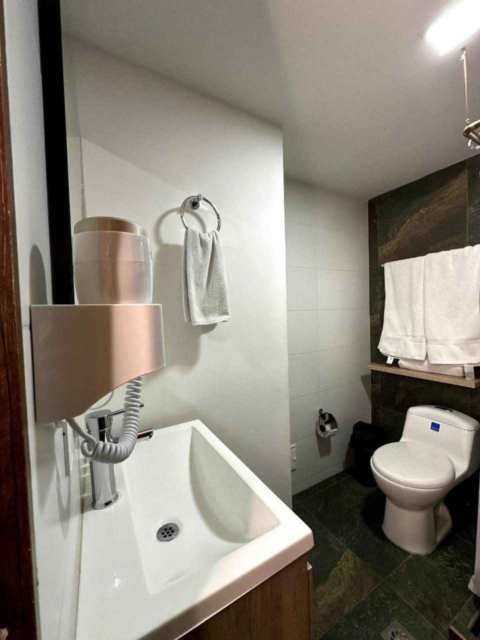 Hotel Zona 3*