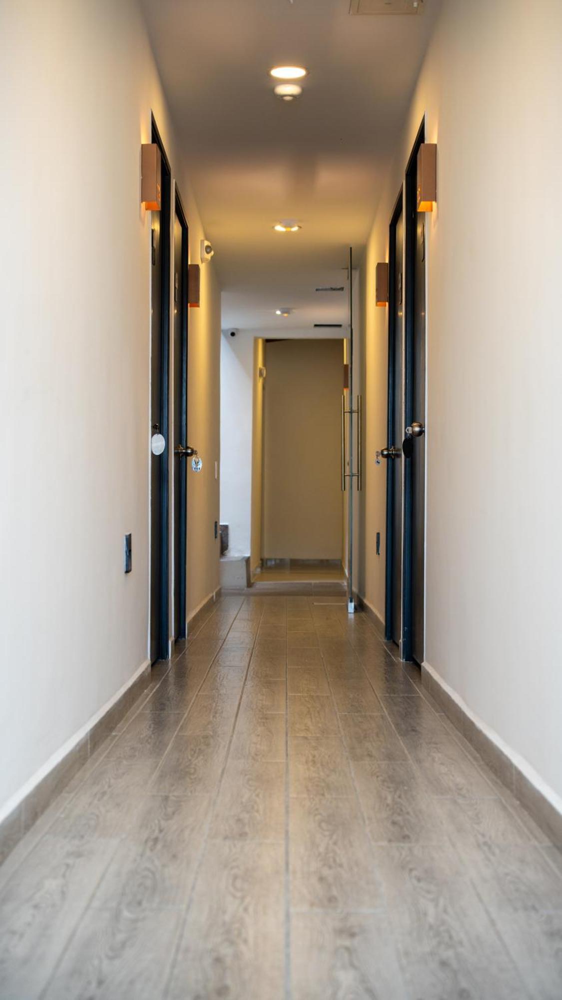 Hotel 79