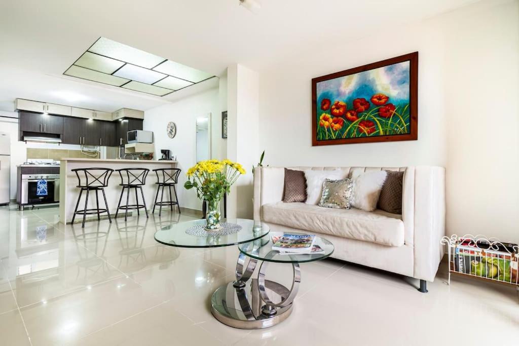 Apartment Estadias Marisol Medellin
