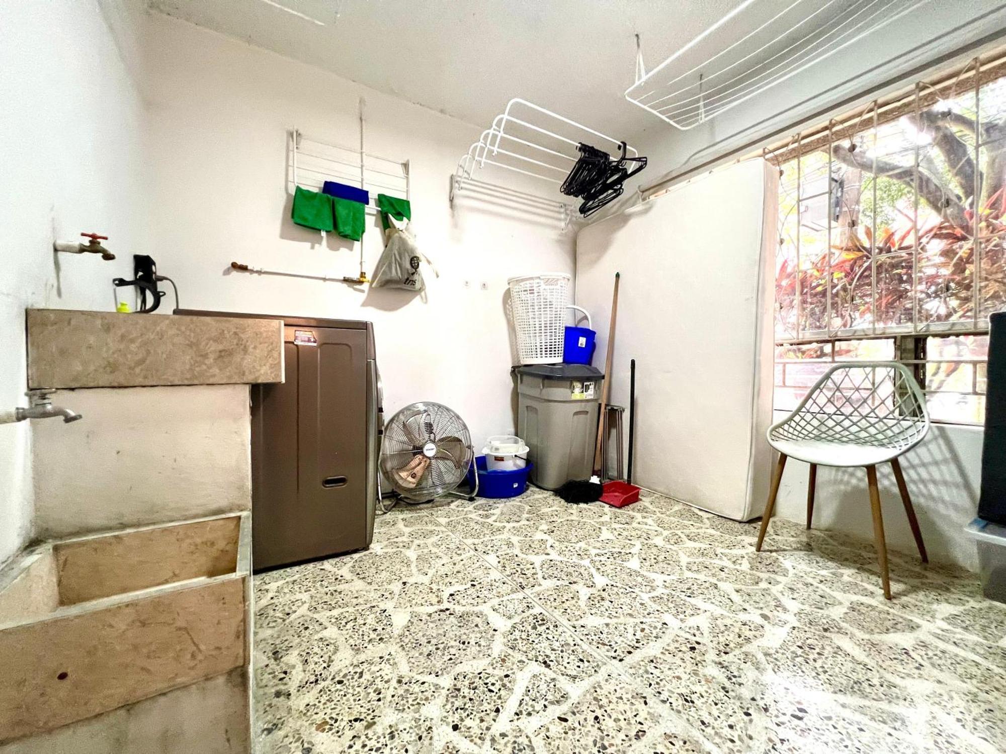 Nid202 Arrendamiento Nuevo Con Balcon By Roots Apartamento
