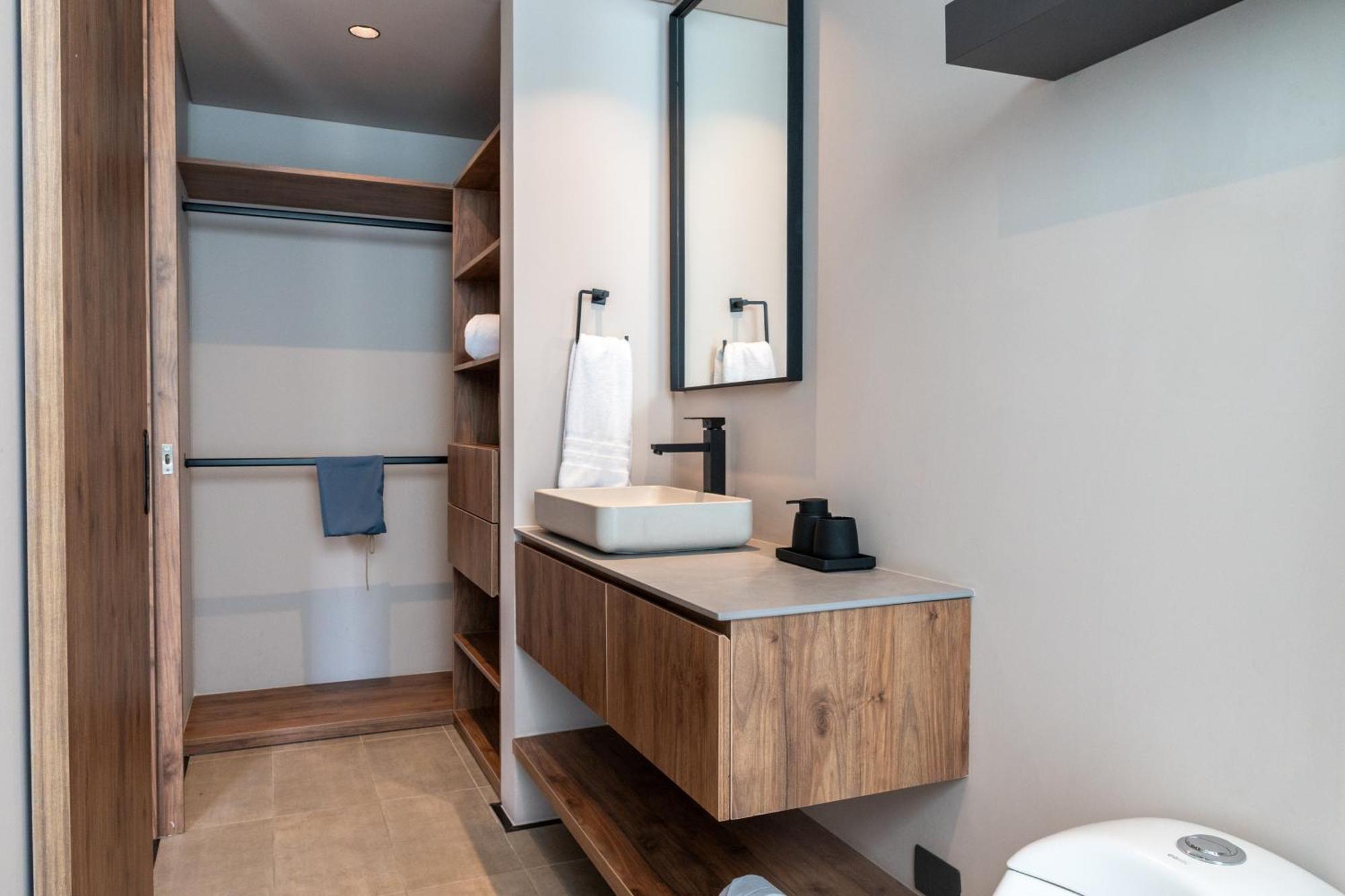 Kiin Living- 