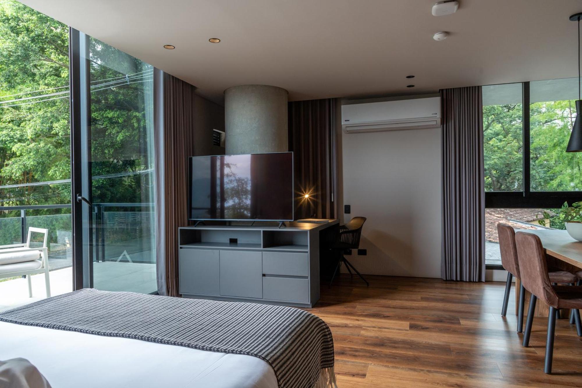 Kiin Living- 