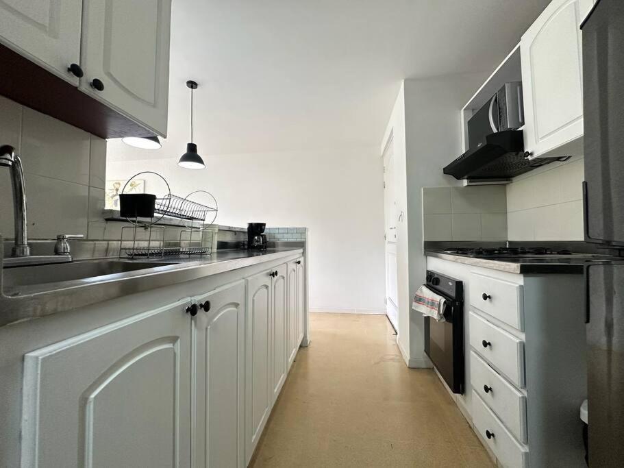 Cozy In Poblado With Jacuzzi Apartamento *