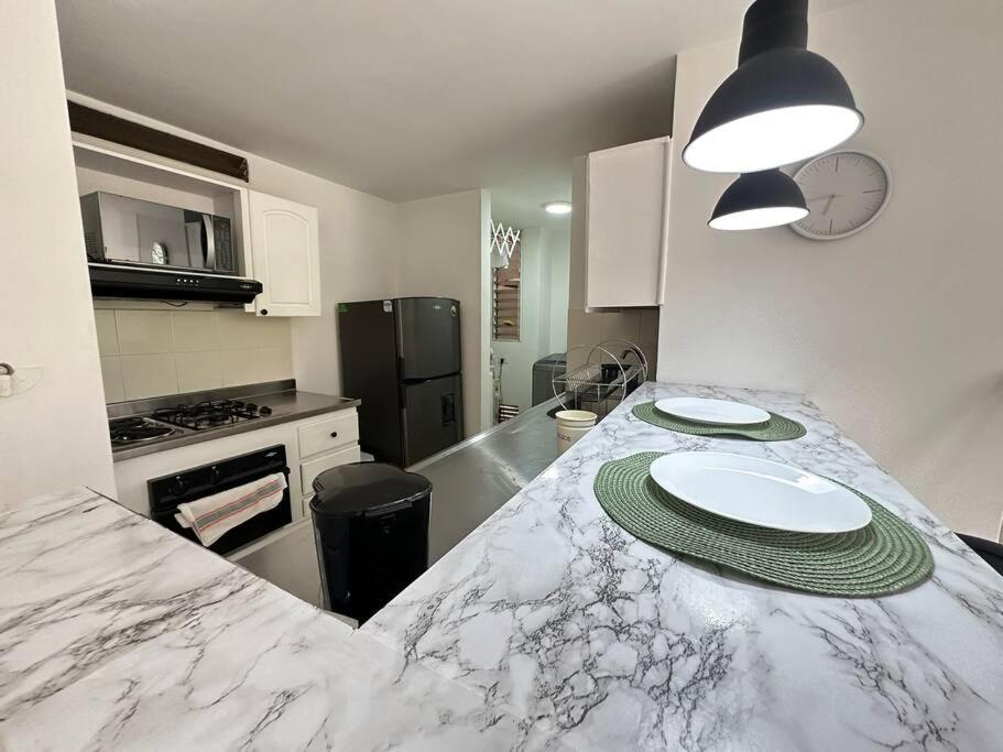 Cozy In Poblado With Jacuzzi Apartamento *