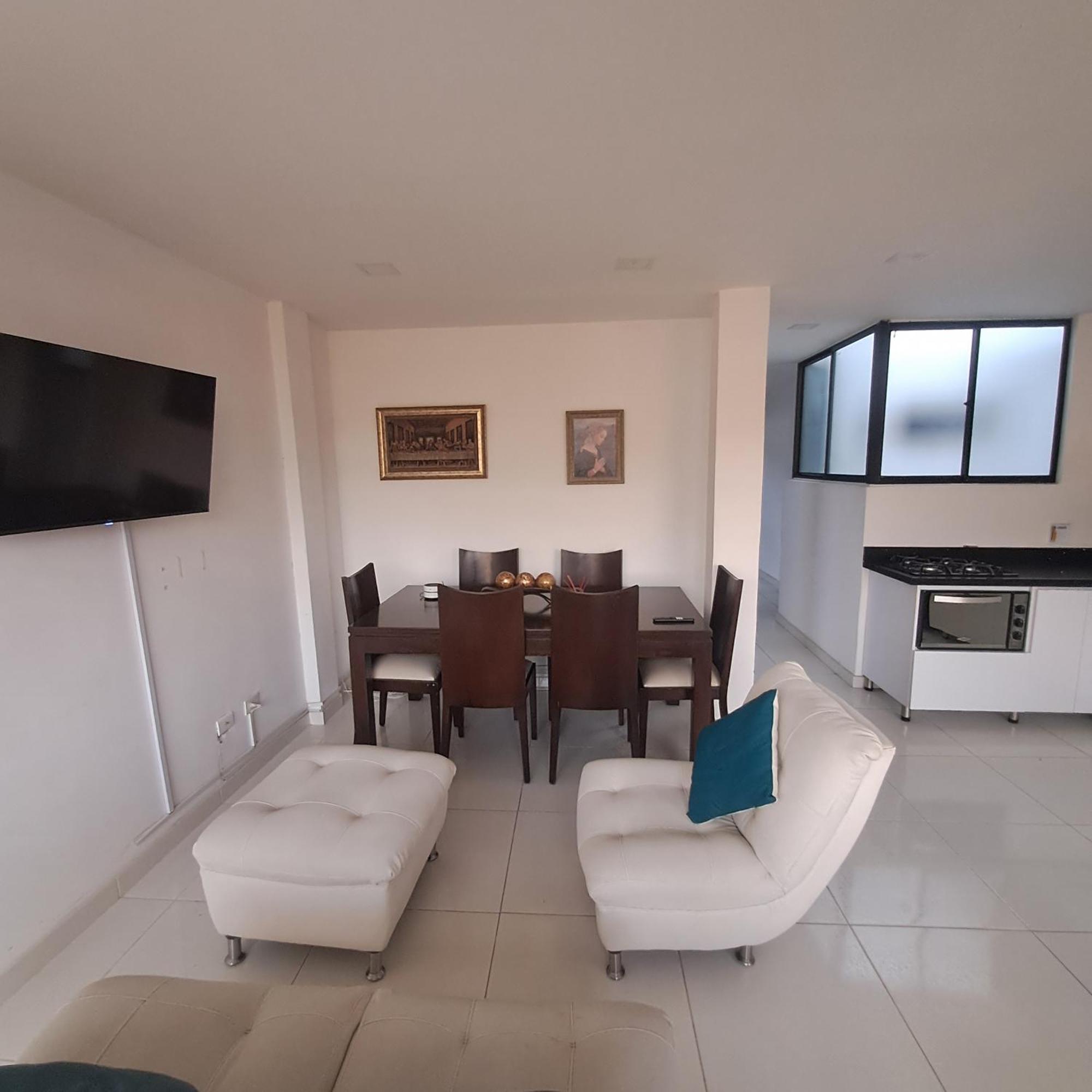 Exelente Y Comodo Apartamento * Medellín