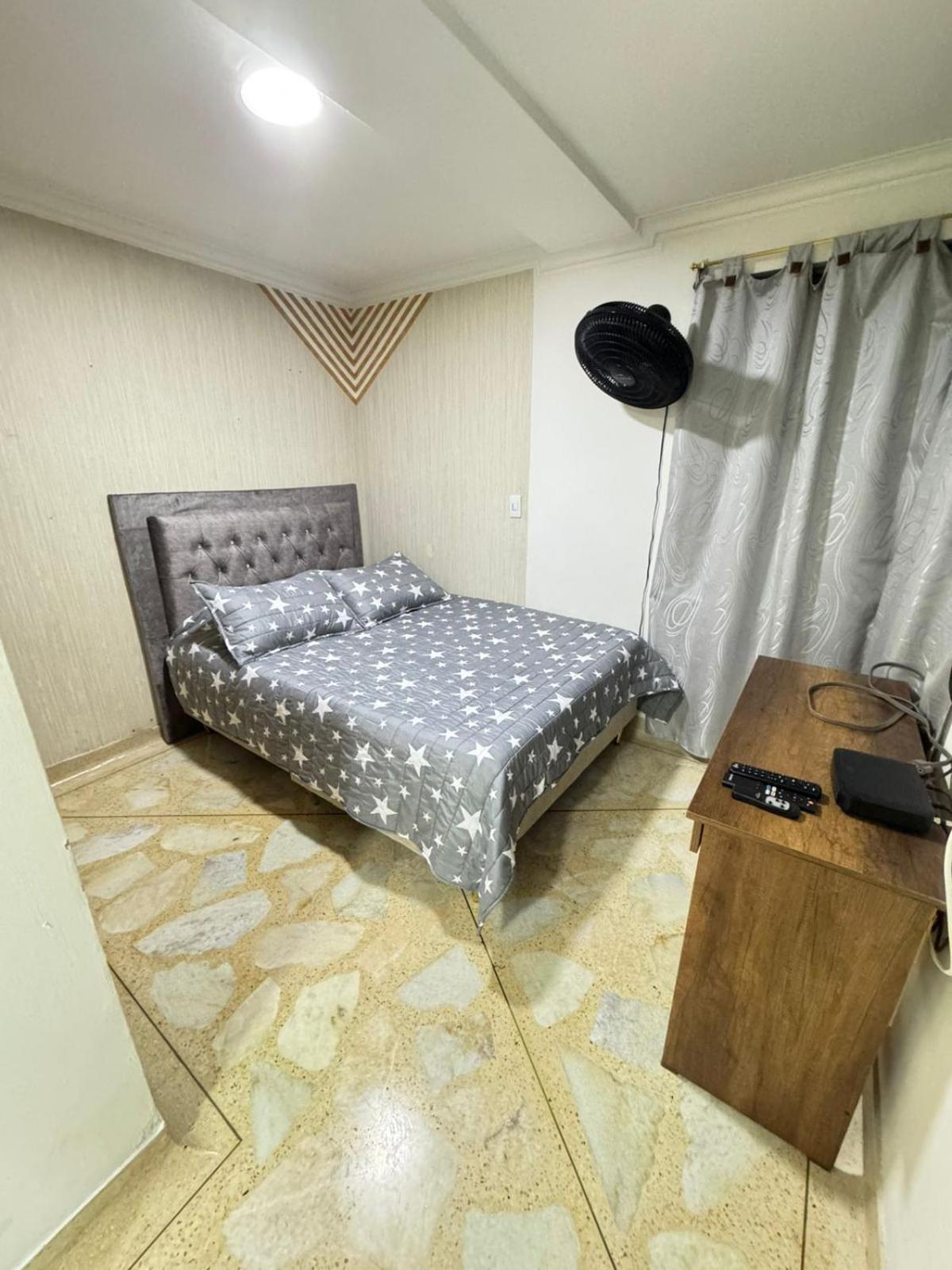 Amobladas Laureles 1 Apartamento *