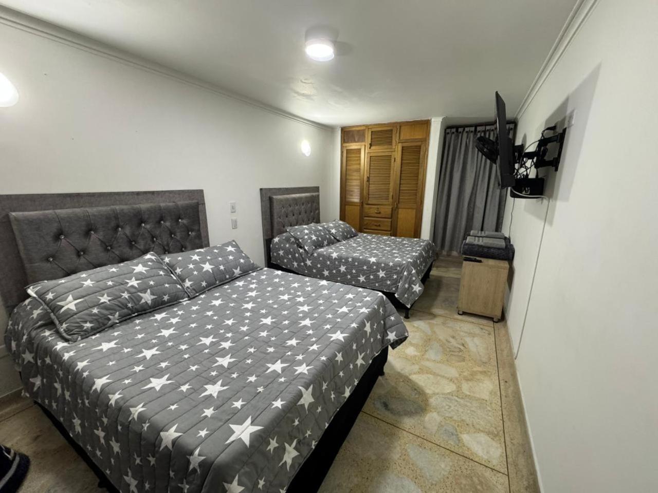 Amobladas Laureles 1 Apartamento *