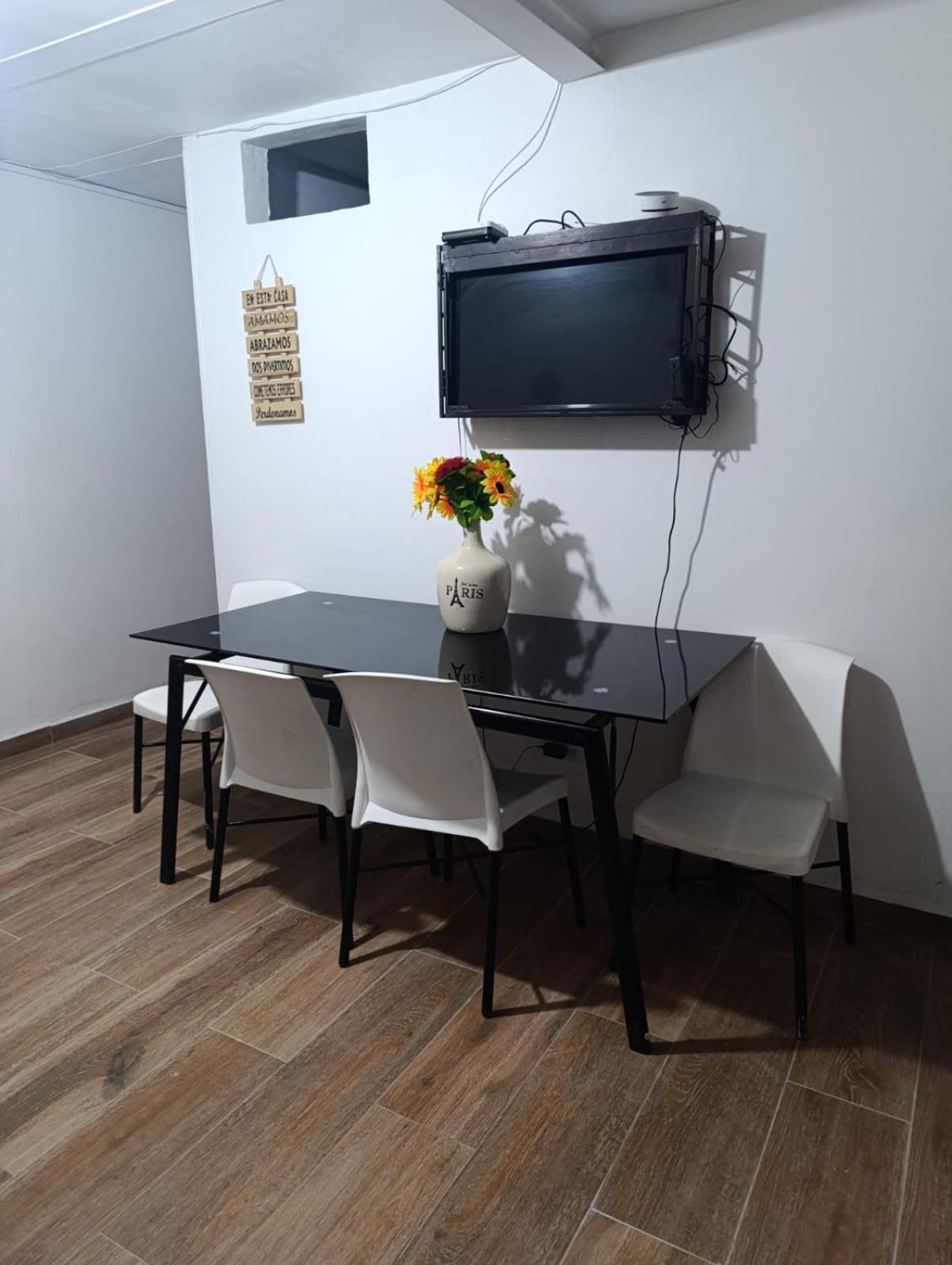 Apartamento E1 Aire Acondicionado 100mt2, 4 Habtaciones En La Mejor Zona, Laureles Estadio Medellín