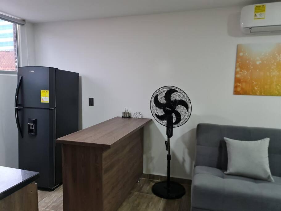Rg33 Apartasuites 1 Hab 2e * Medellin