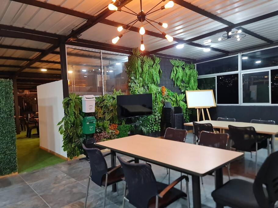 Rg33 Apartasuites 1 Hab 2e * Medellin