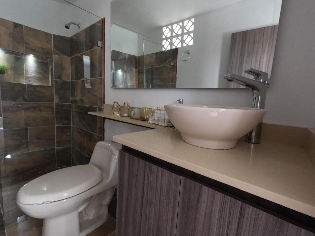 Hermoso Loft Cerca Al Poblado Y Al Metro * Medellín
