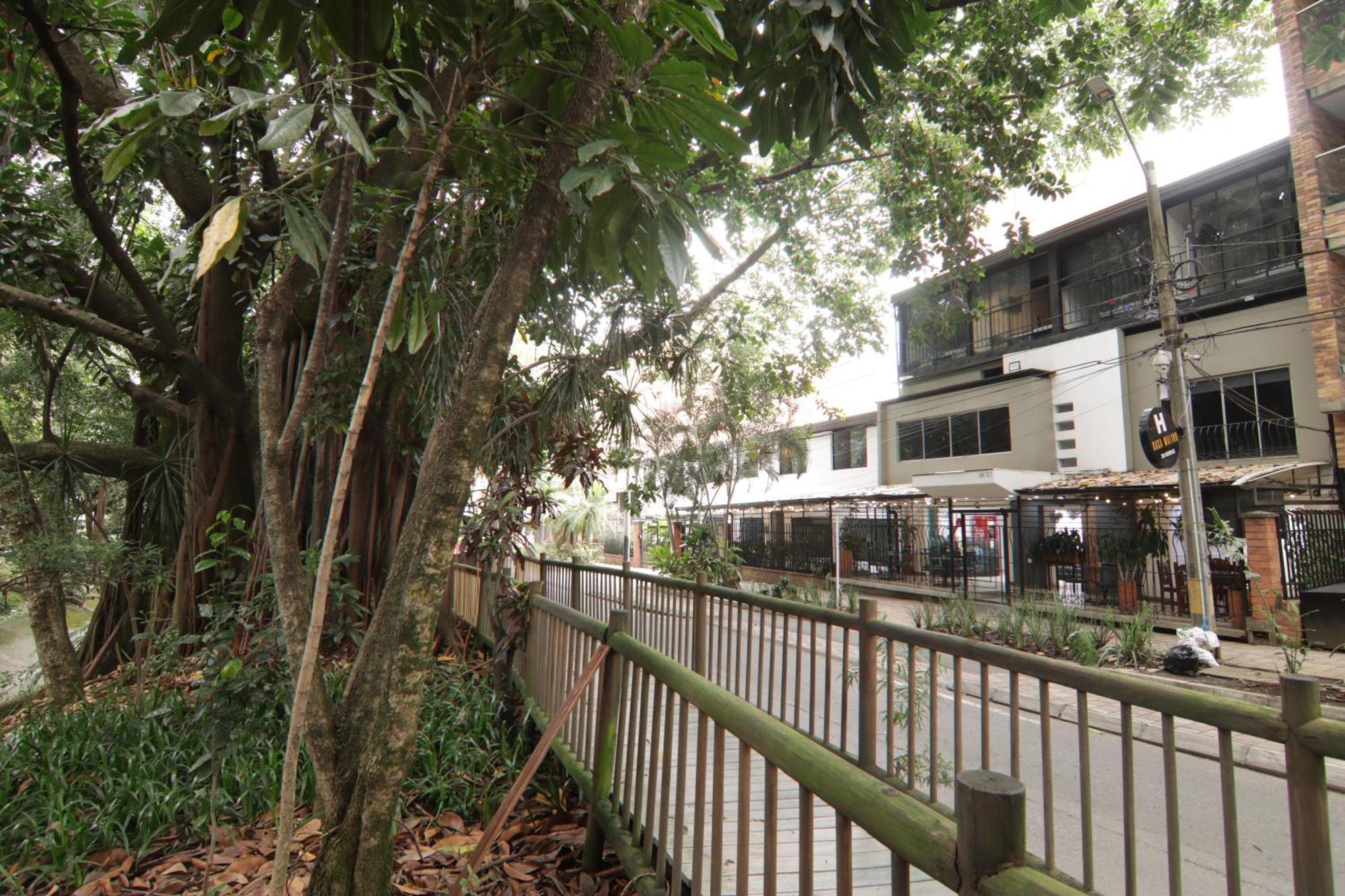 Casa Laureles Malibu Hotel