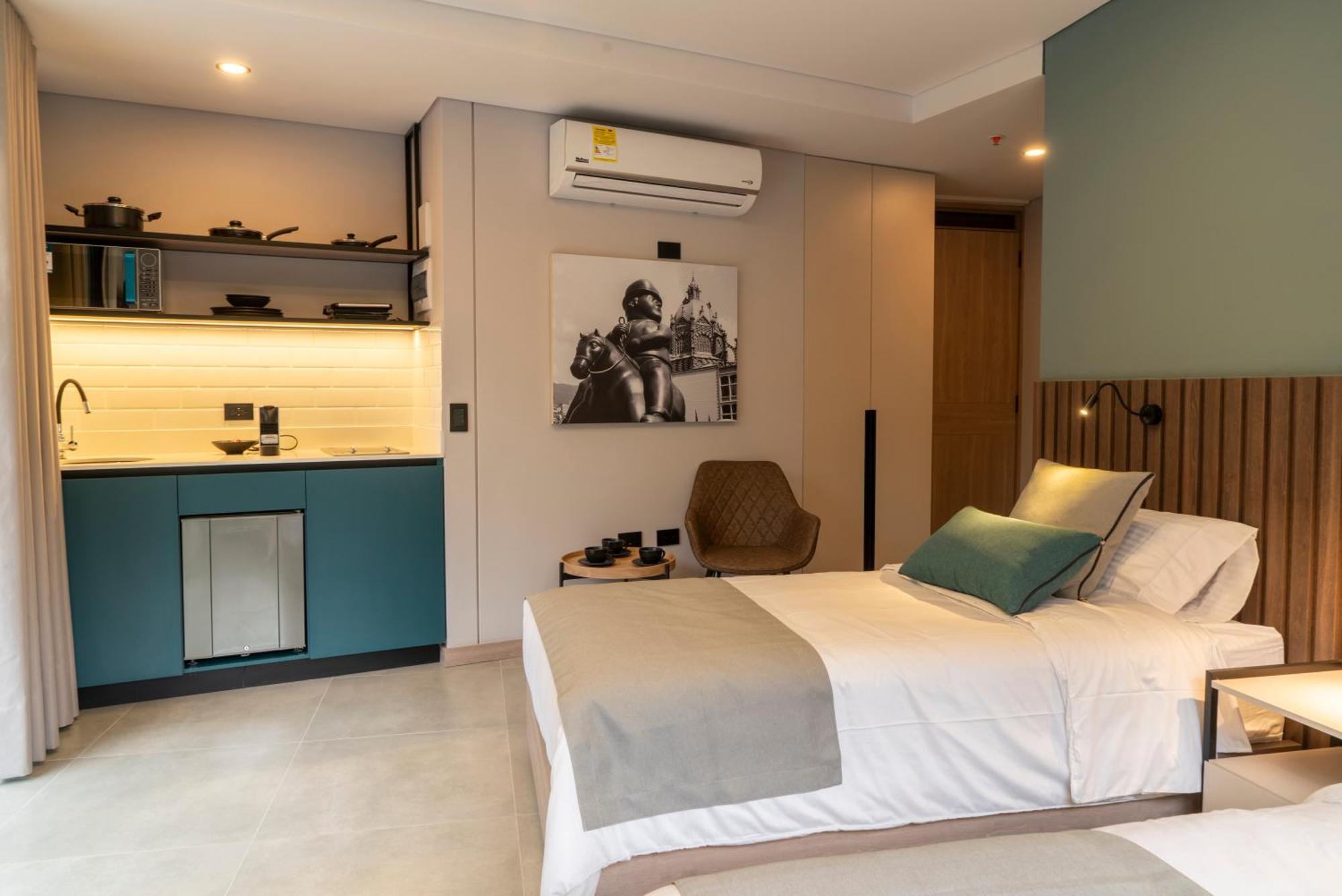 Hotel Living 35
