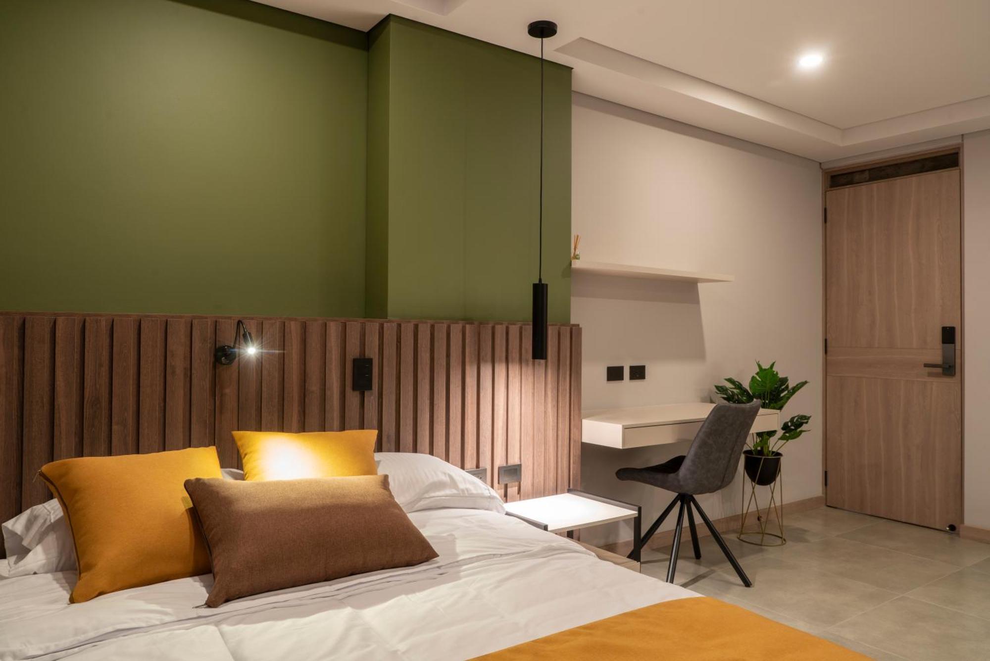 Hotel Living 35