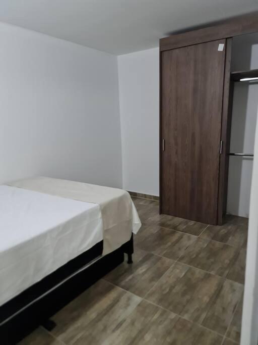Rg33 Apartasuites 3 Hab 4b Apartamento *