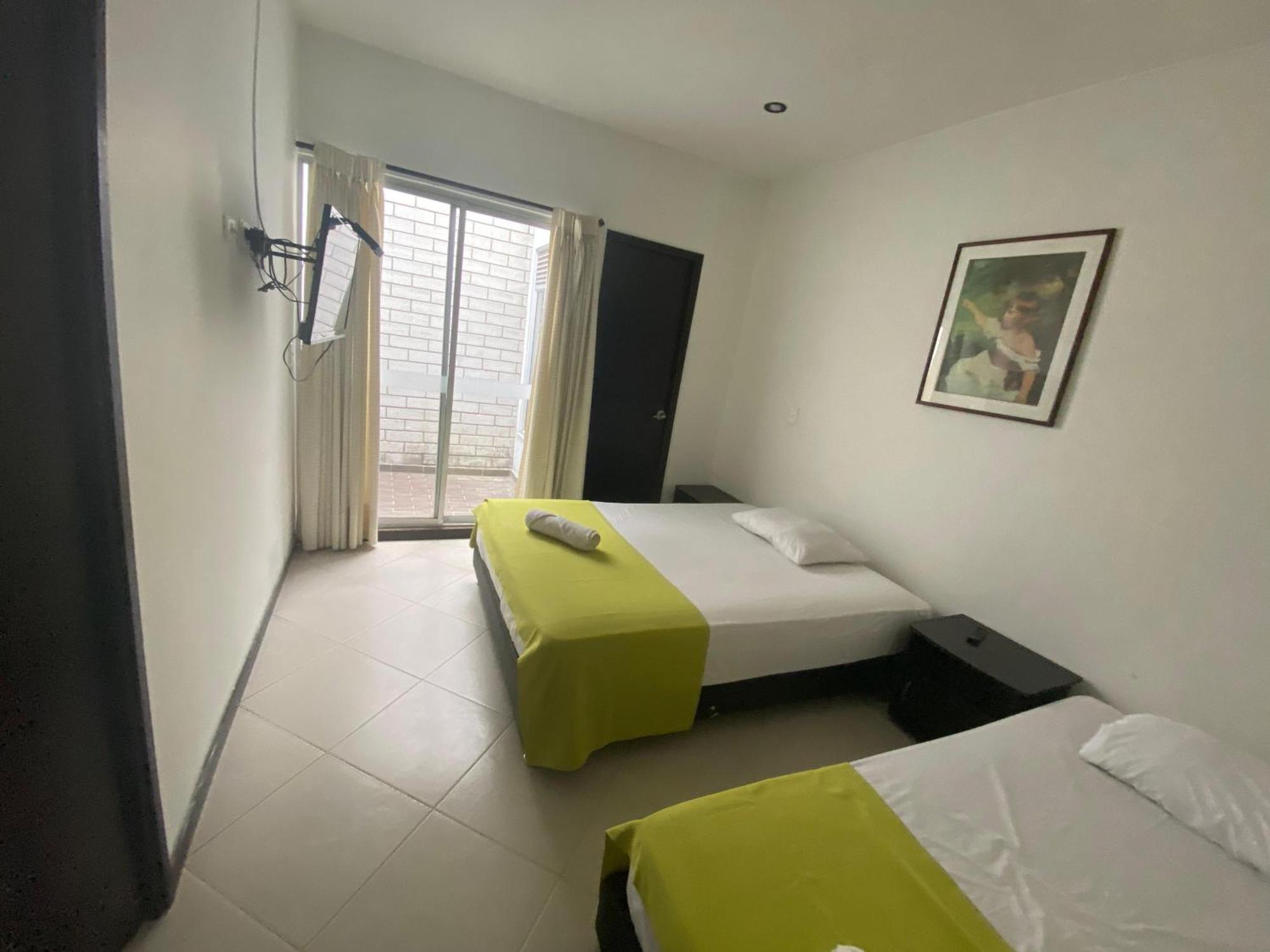 Emporium El Coral Laureles 3* Medellín