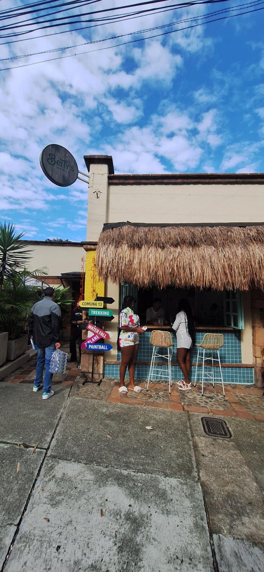 Yolo Hostel Medellin
