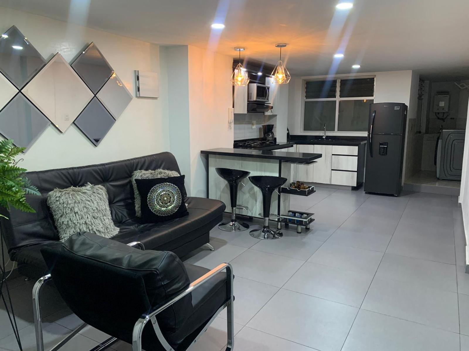 Apartamento Hermoso Y Nuevo En Laureles