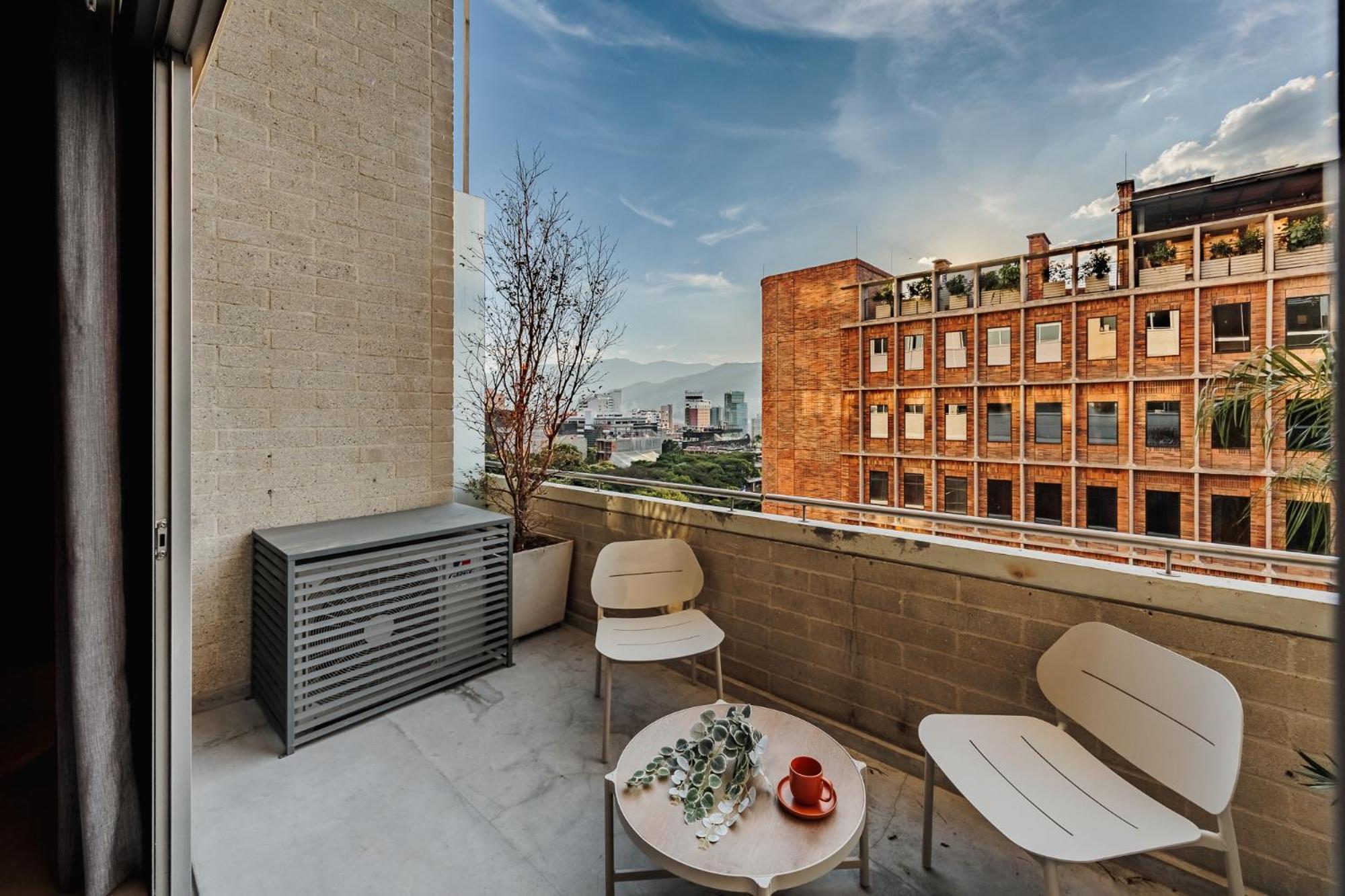 H10 - Provenza Apartamento