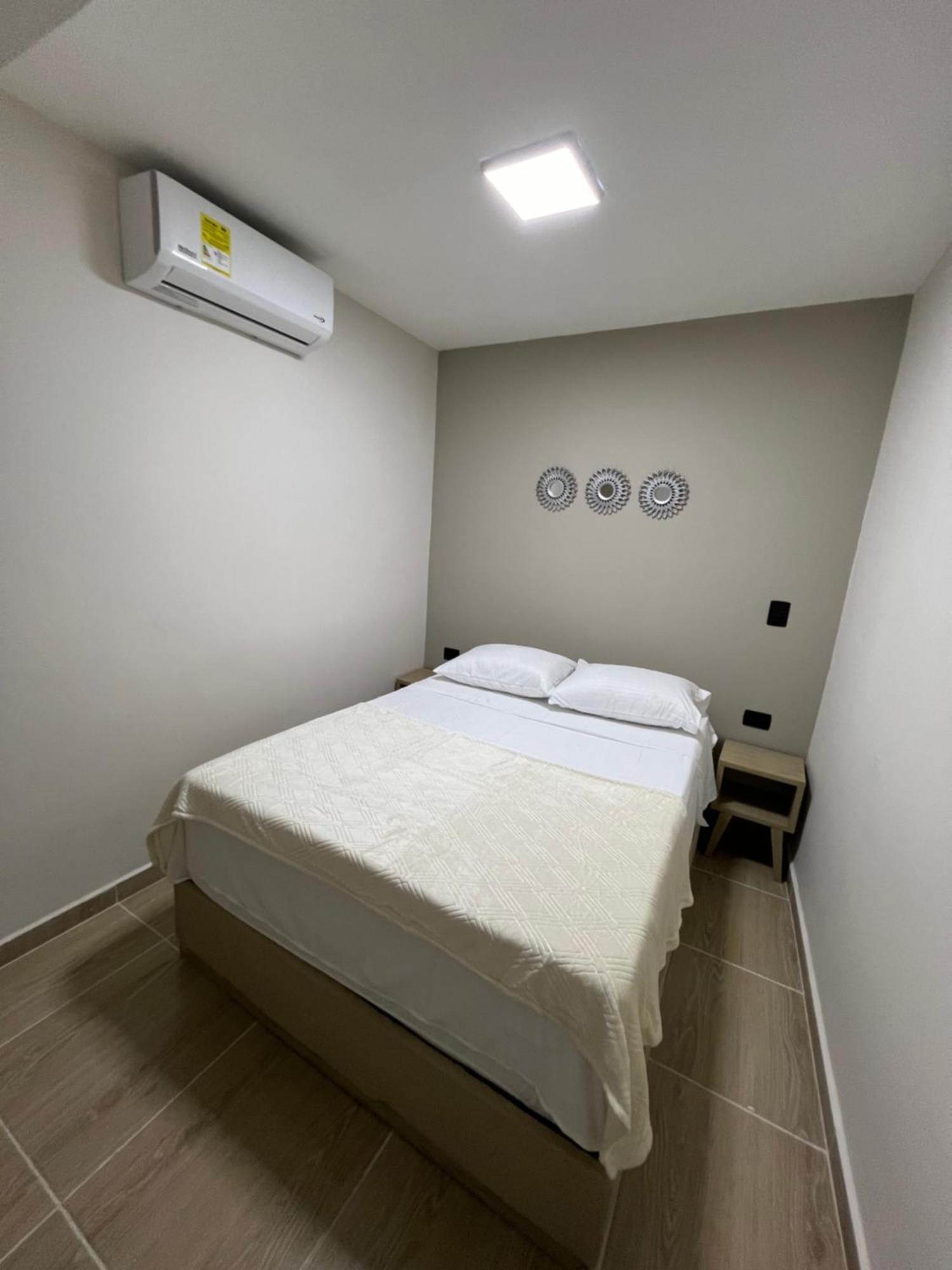 Hotel Laureles *