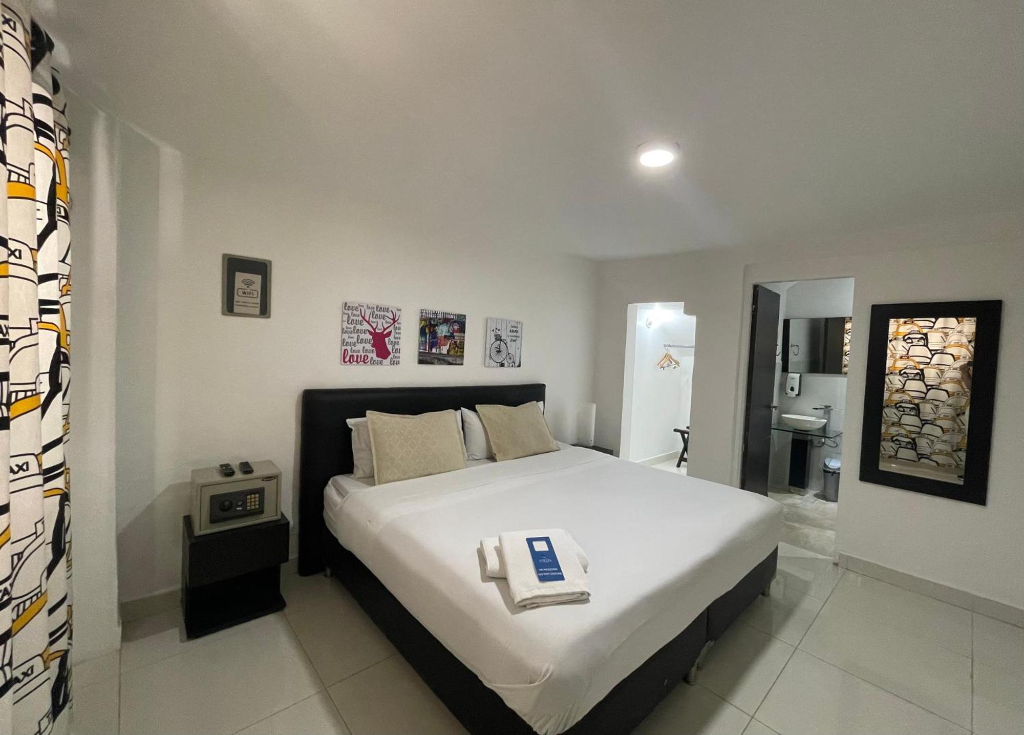 Lleras Calle 8 Hostal *