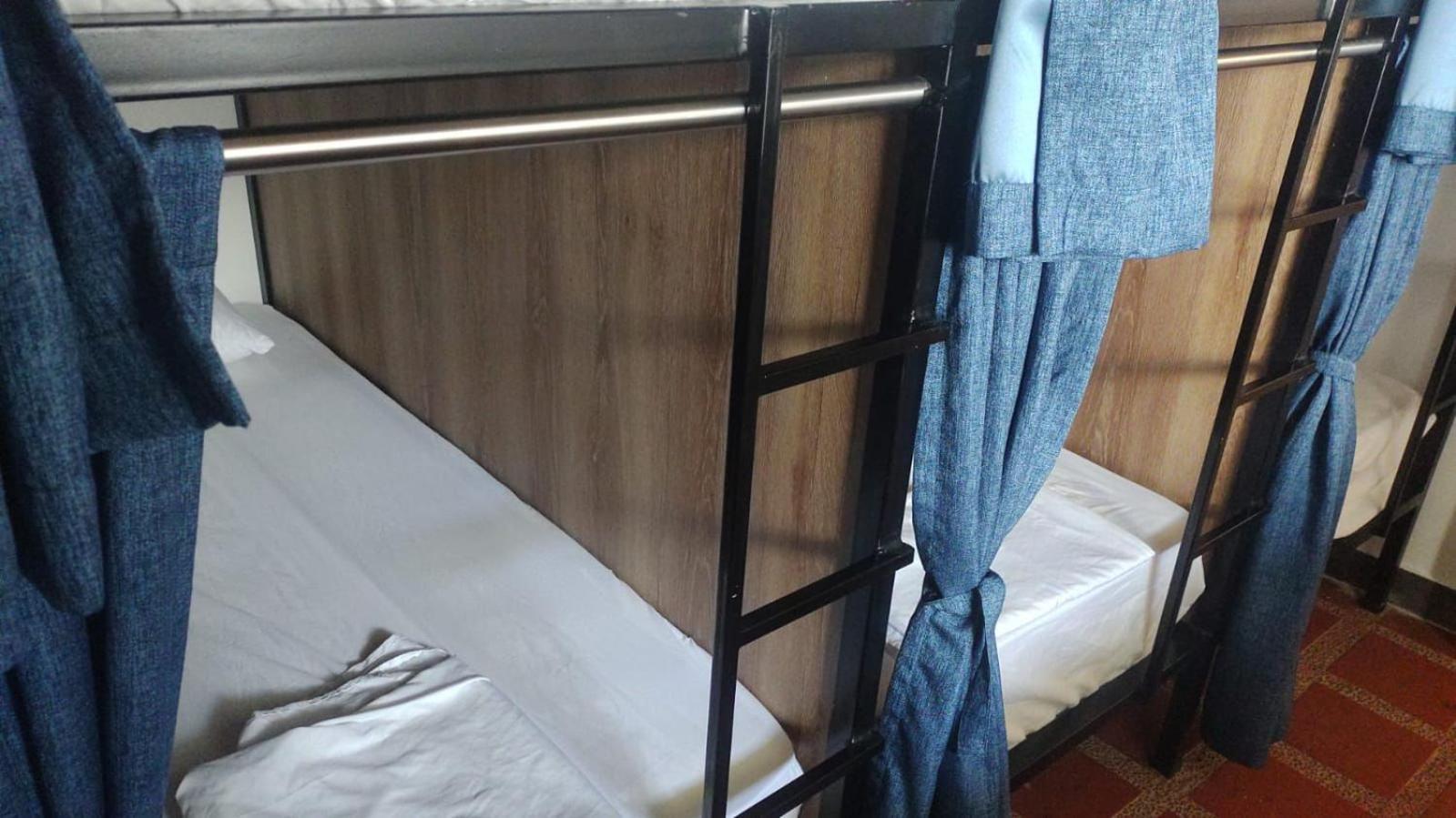 La Familia - Parque Poblado Hostel