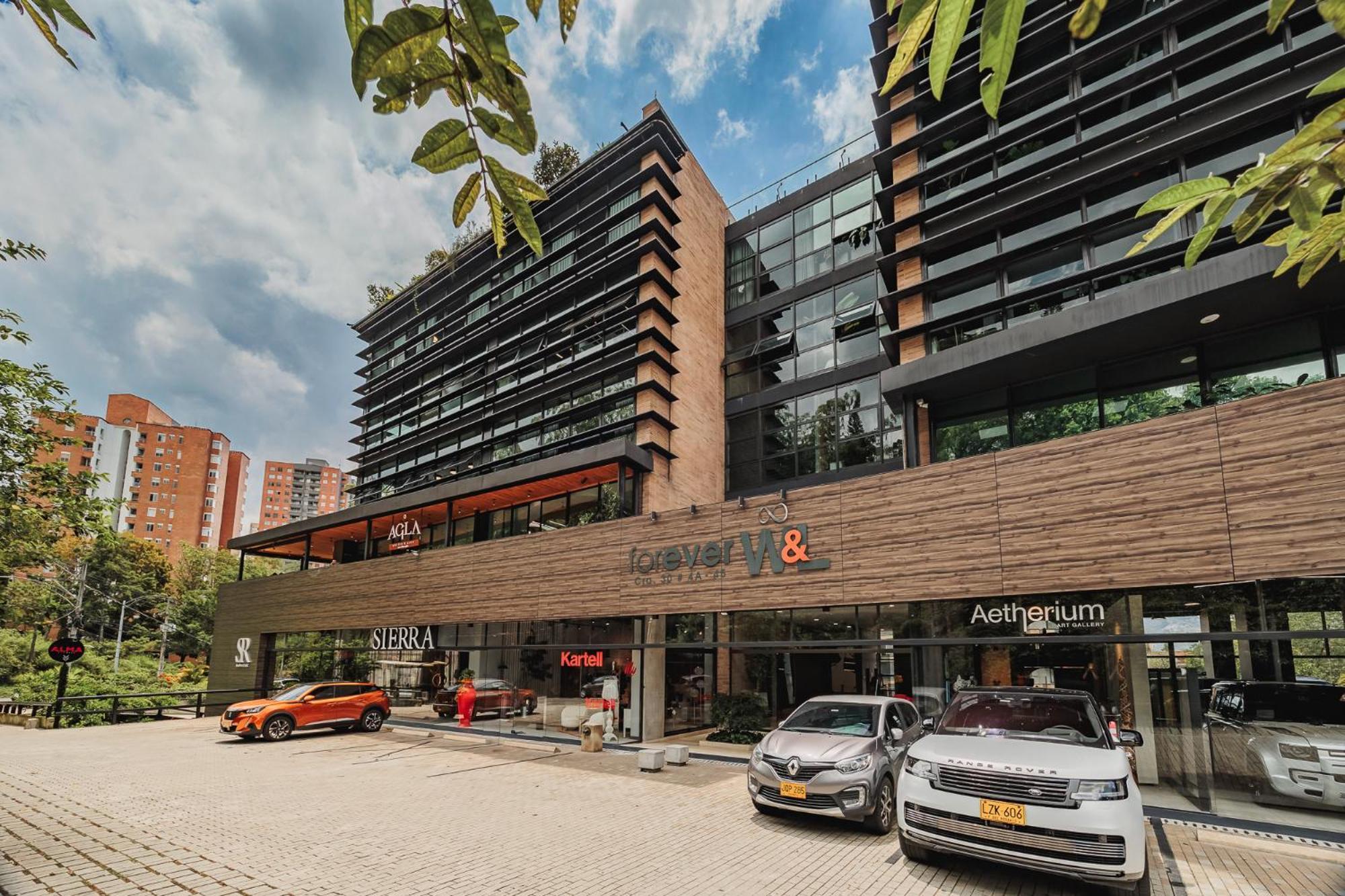 Forever W&l Building Apartahotel