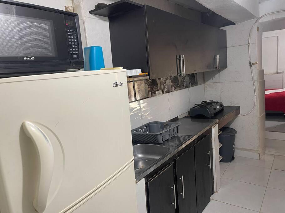 Relajante Apartamento Central A 15 Min Del Estadio Apartamento