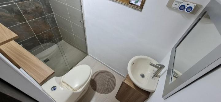 Entero A 800metros Estación Poblado Apartamento