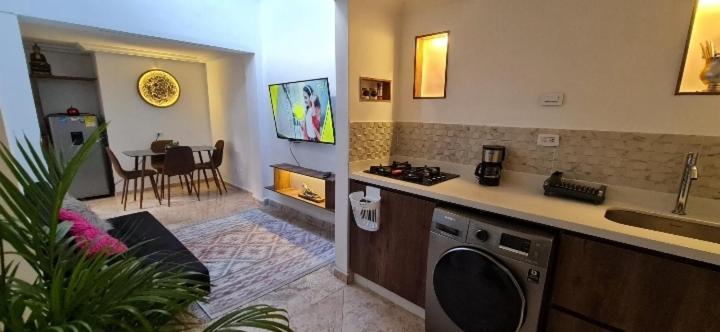 Apartamento Entero A 800metros Estación Poblado