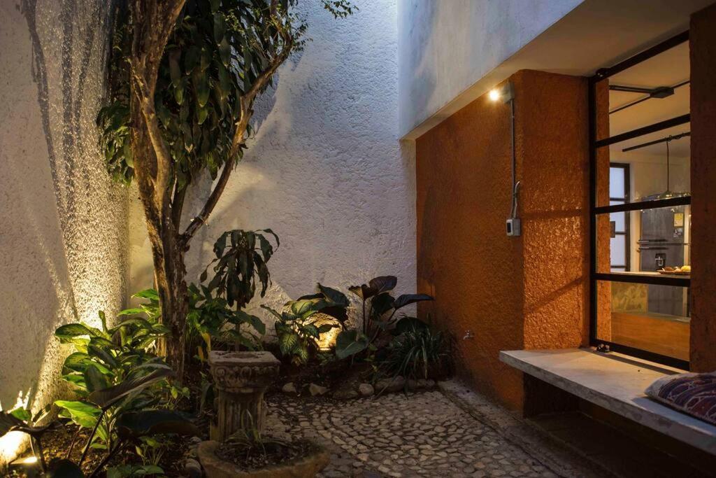 Colonial In Laureles, Unique&special House