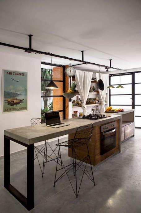 Colonial In Laureles, Unique&special House Villa