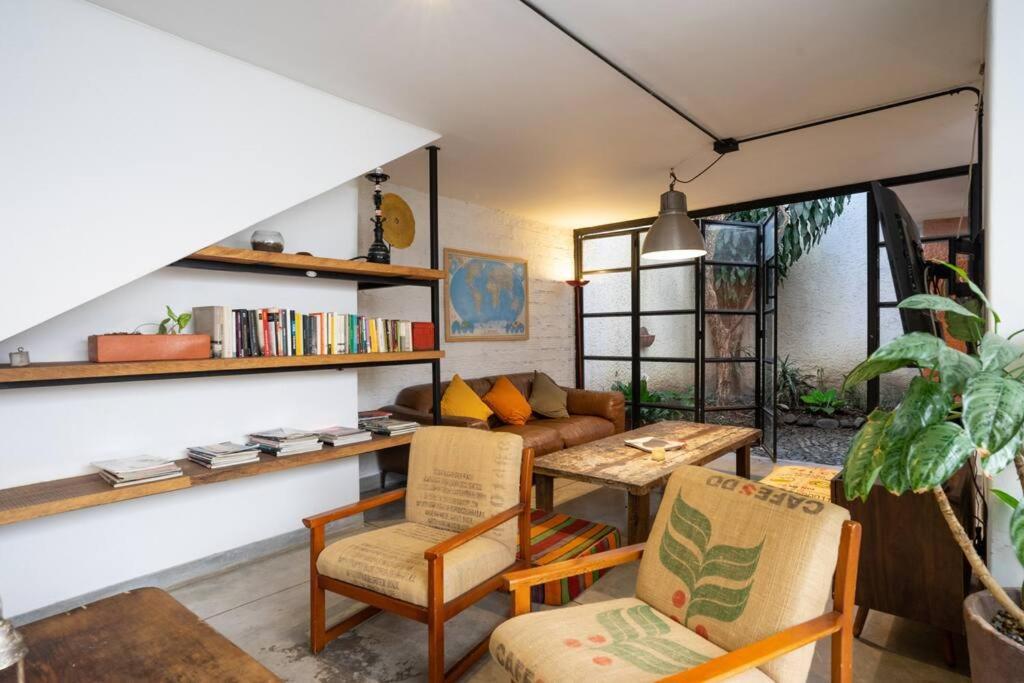 Colonial In Laureles, Unique&special House Villa Medellín