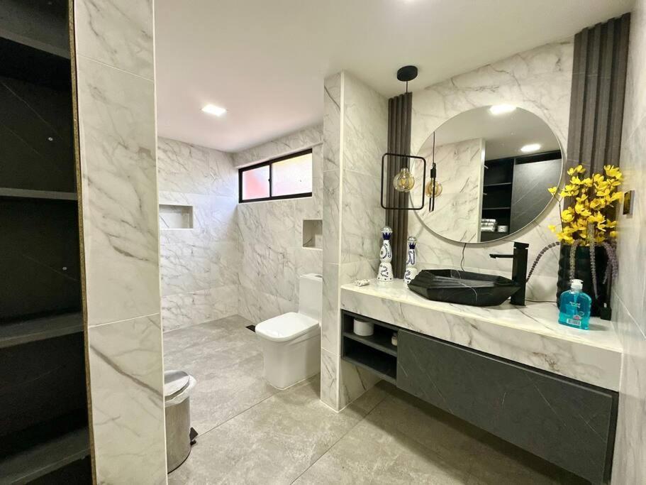 Mansion Moderna Poblado-piscina- Villa Medellín