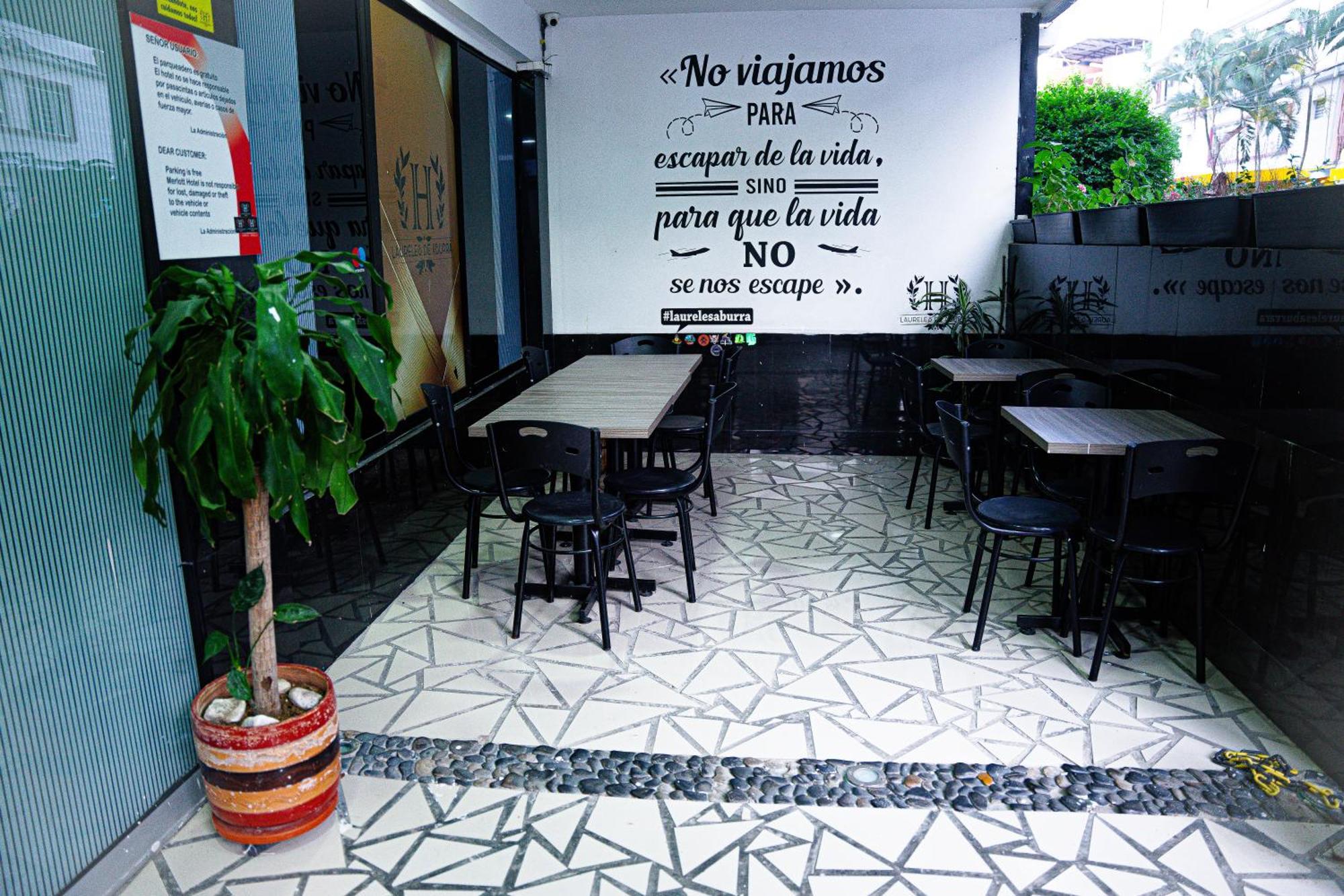 Hotel Laureles De Aburra *
