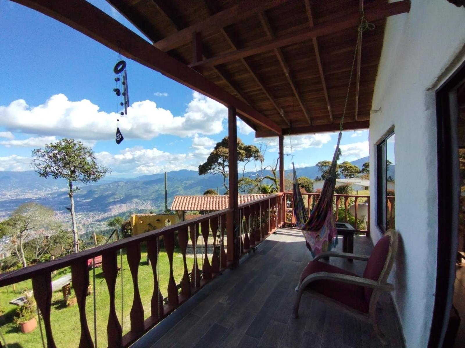 De Ensueno, Vistas Increibles, Confort Unico Medellín