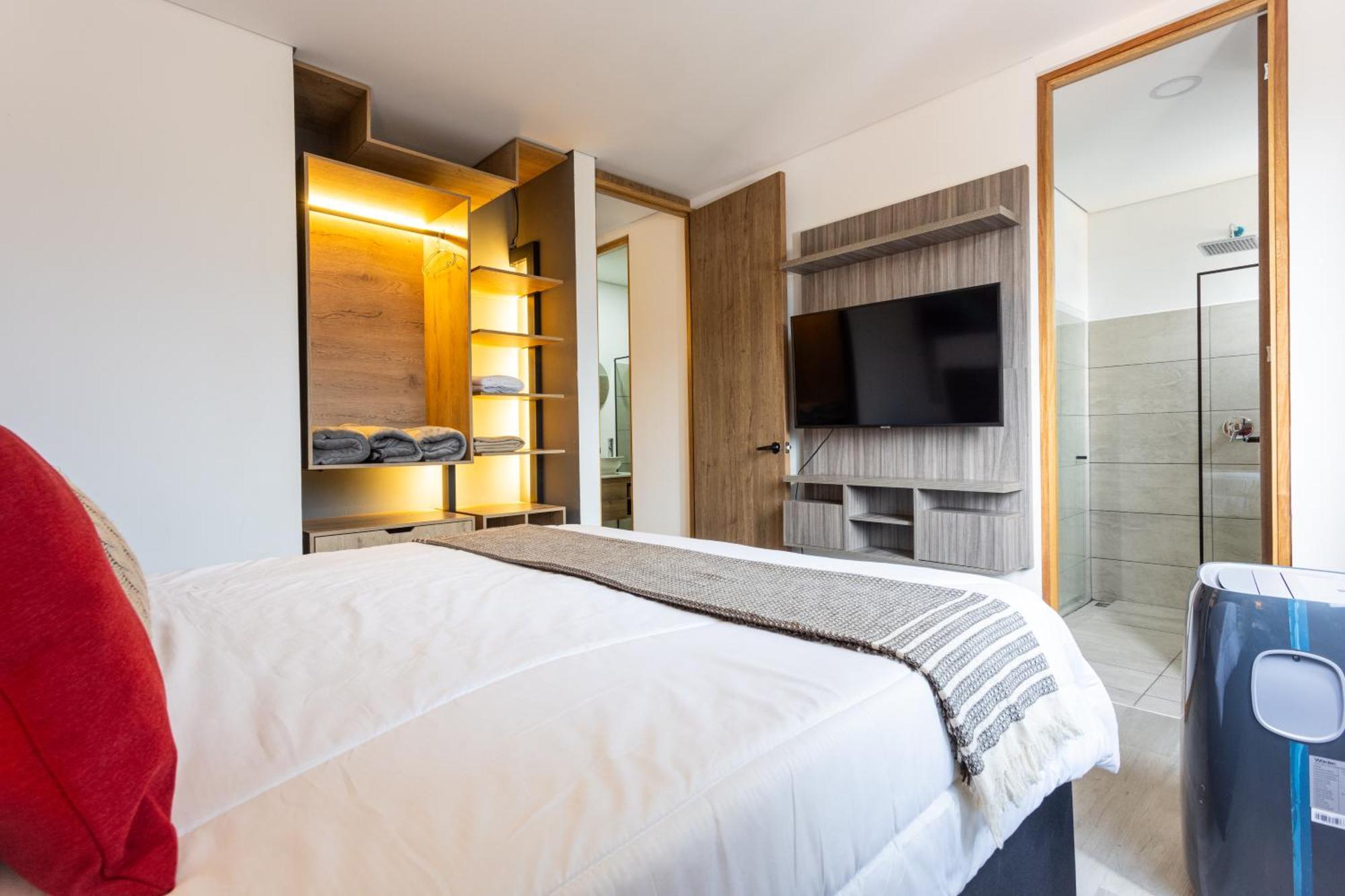 Apartamento Lujoso Cerca Del Estadio Piso 6to *