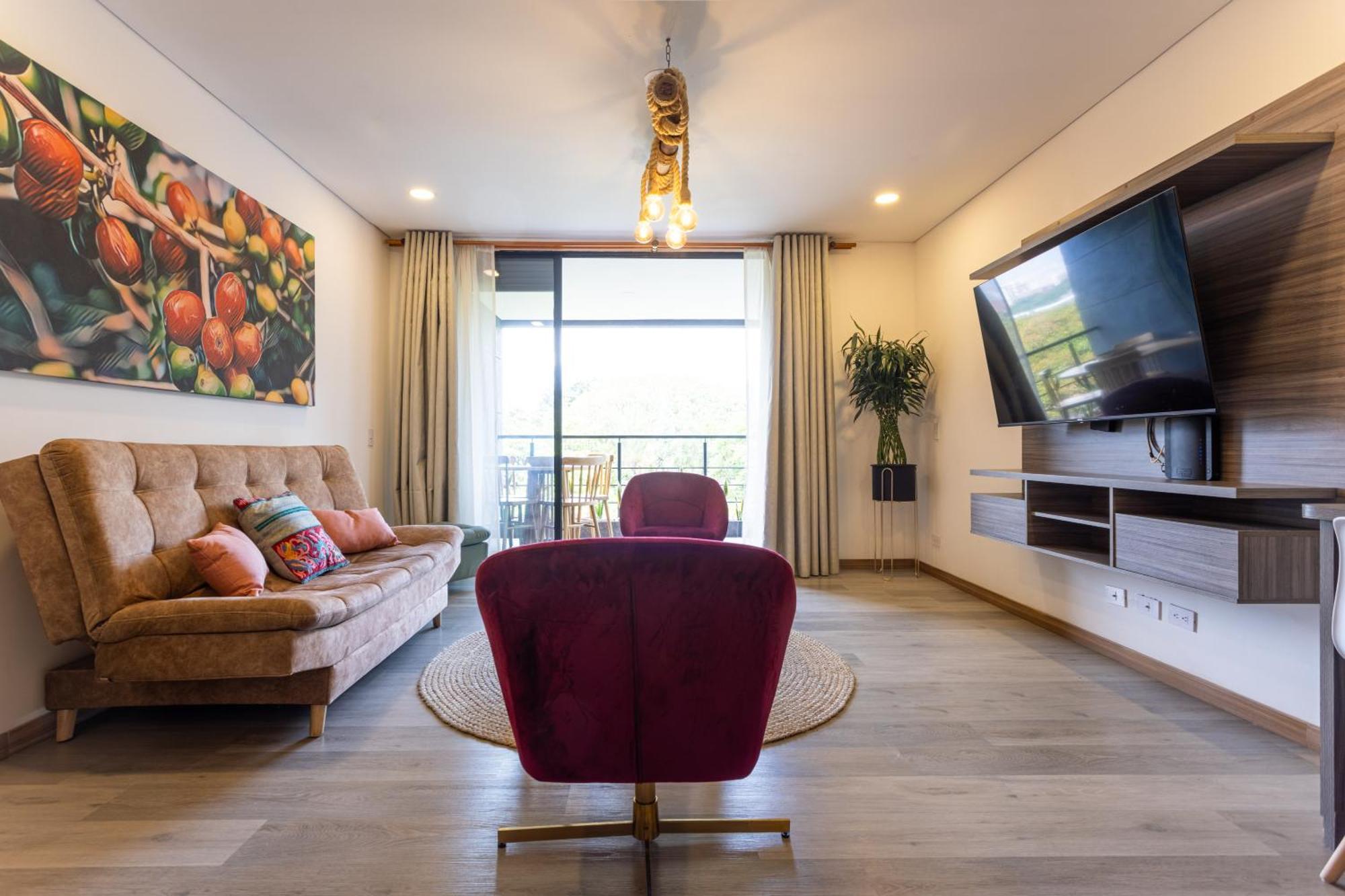 Apartamento Lujoso Cerca Del Estadio Piso 6to *