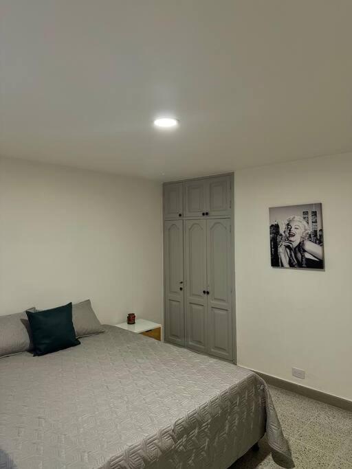 Apartamento Nuevo Laureles-estadio 500 Mb Internet Medellín