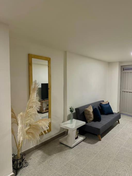 Nuevo Laureles-estadio 500 Mb Internet Apartamento *