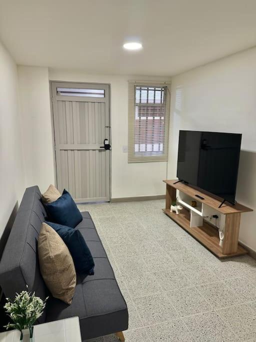 Apartamento Nuevo Laureles-estadio 500 Mb Internet Medellín