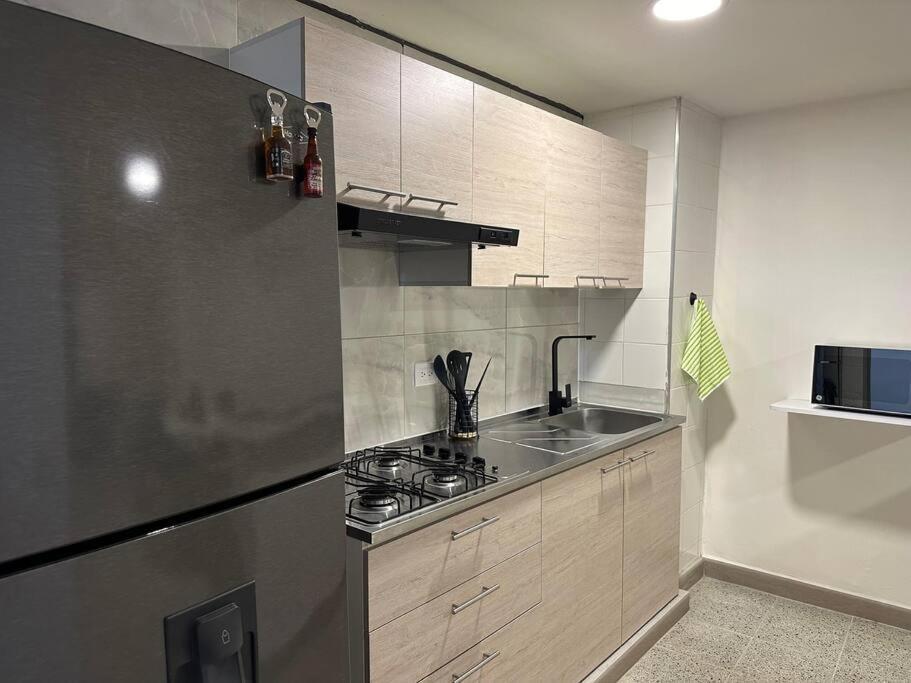 Nuevo Laureles-estadio 500 Mb Internet Apartamento *