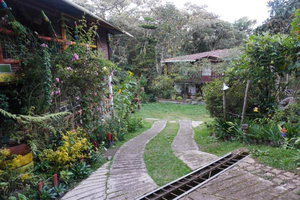 Amplia Casa Campestre En Santa Elena Cerca A - Aru * Medellín