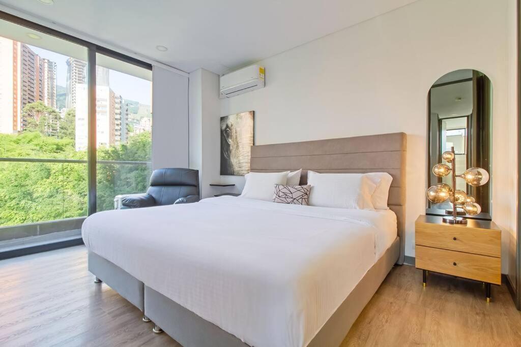 Super Apto, Ac, Poblado Apartamento Medellín