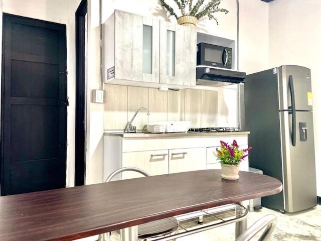 Loft Entero Full Dotado, 4 Personas * Medellín