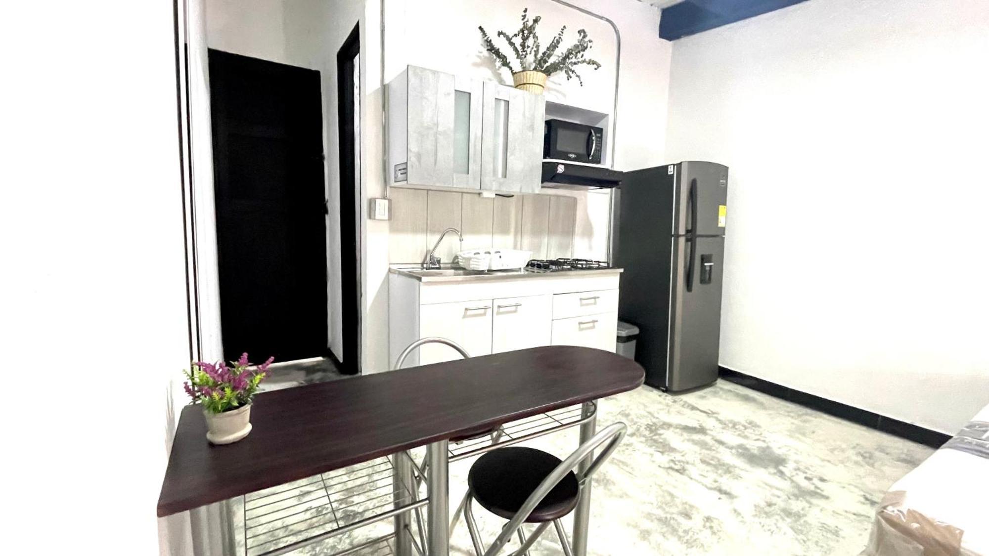 Loft Entero Full Dotado, 4 Personas Apartamento