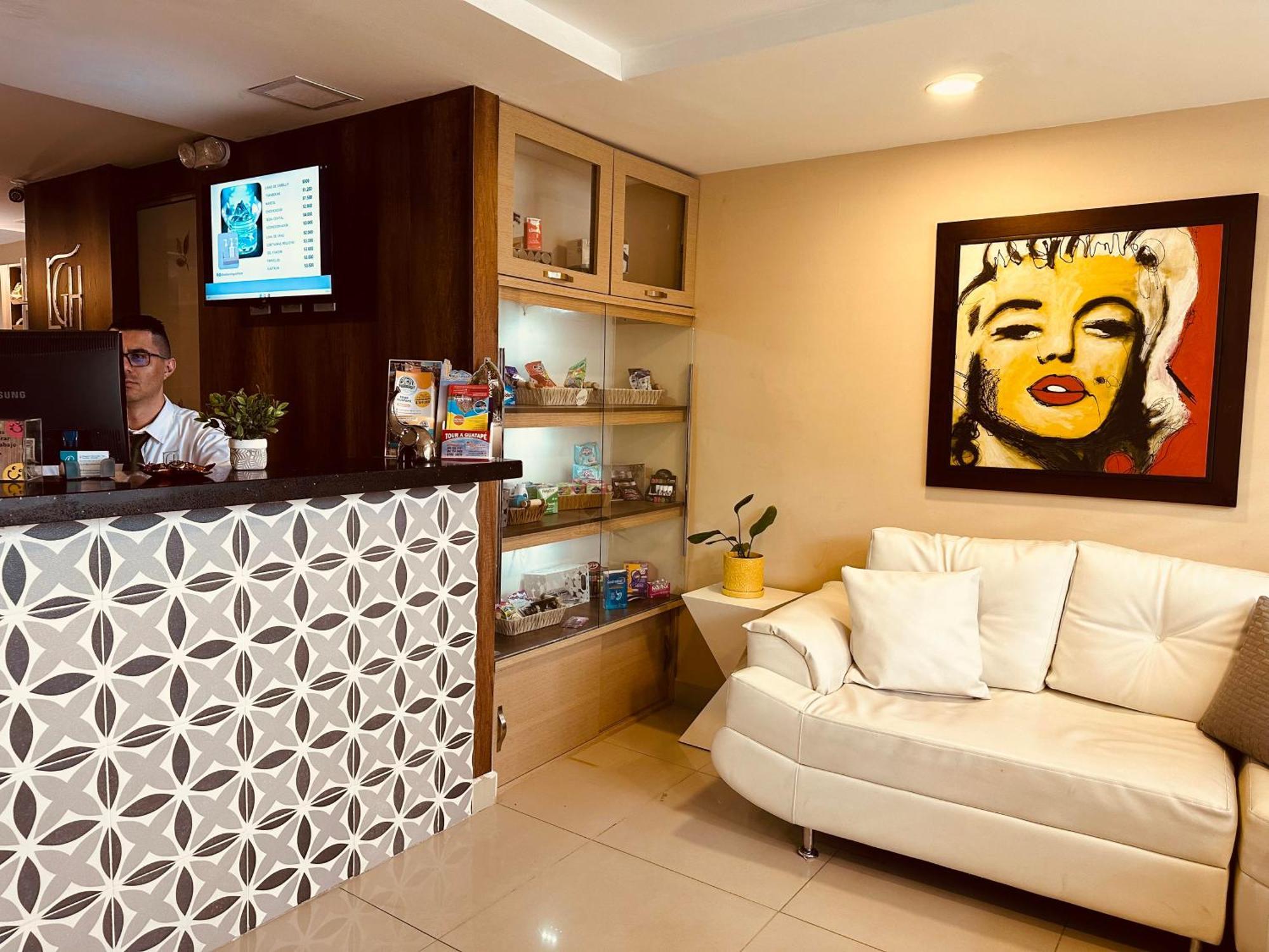 Laureles Lgh Hotel 3*