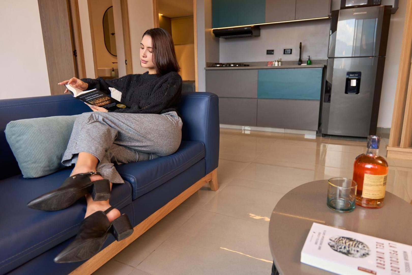 Stadio Comfort Rosa Negra Cozy Aparta-suite Apartamento Medellín